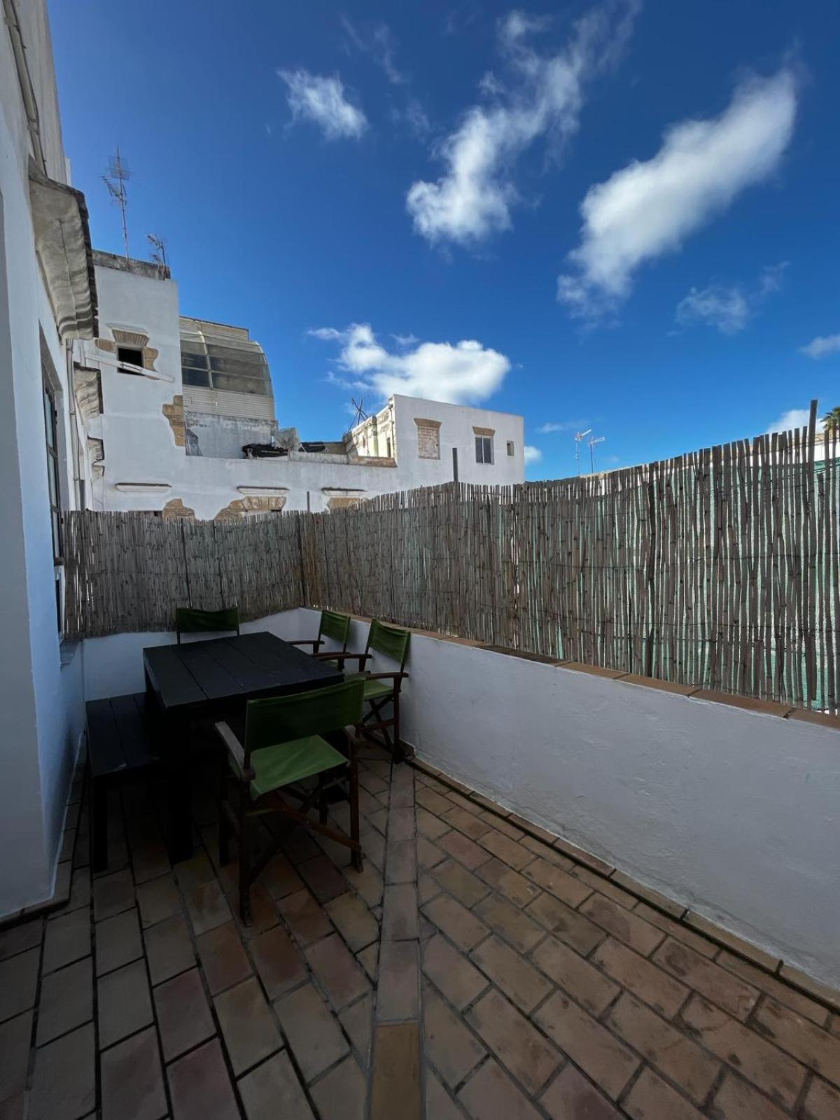 Apartamentos Larga 70 El Puerto de Santa María Exteriör bild